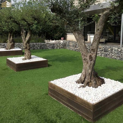 Gardening landscaping white pebble stone