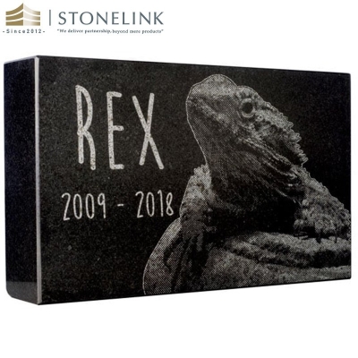 Black granite pet headstone