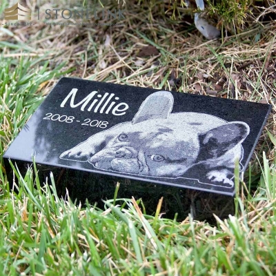 Black granite pet headstone