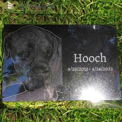 Black granite pet headstone