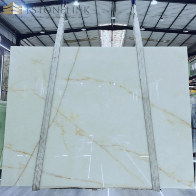 White onyx slab