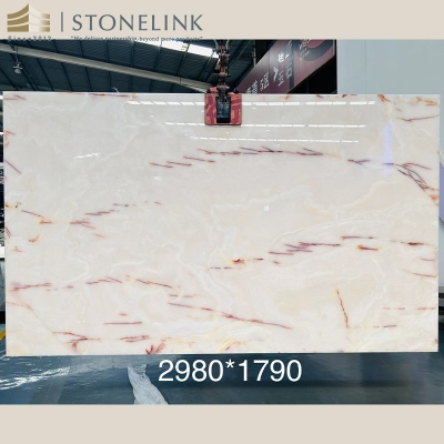 White onyx slab