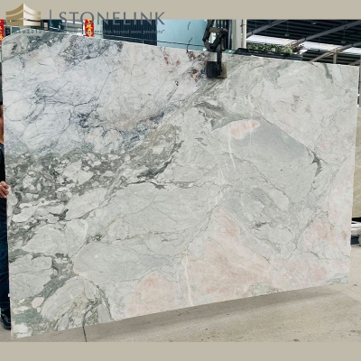Four Seasons gold marble slab
